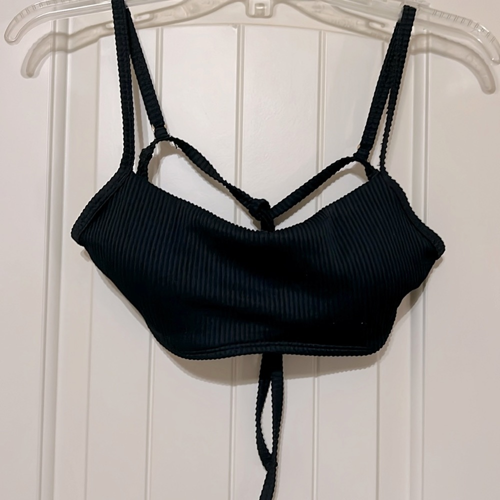 Hollister bikini top!